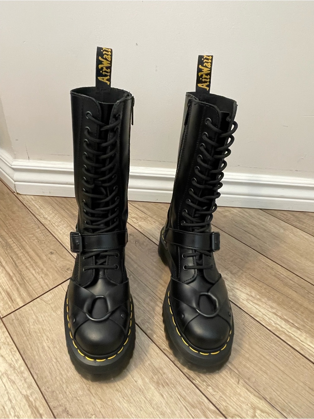 Dr. Martens Black Leather Lace-Up Platform Boots with Yellow Stitching size US 8 - Picture 7 of 16